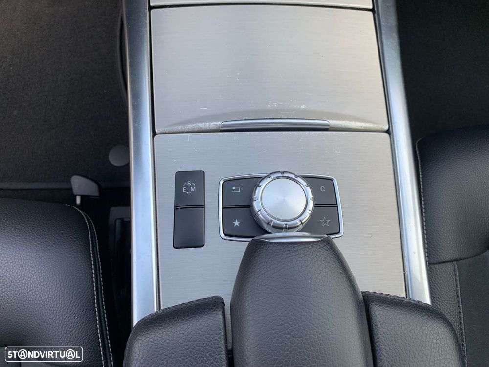 Mercedes-Benz E 220 BlueTEC Avantgarde Auto. - 26