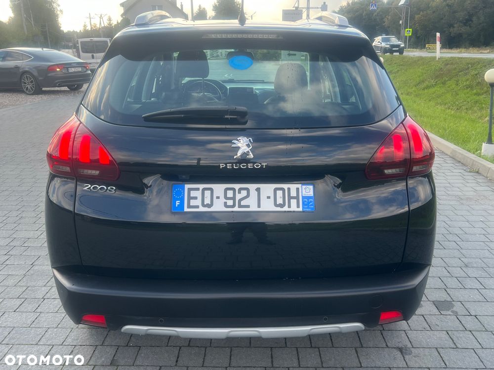 Peugeot 2008 1.6 BlueHDi Style S&S - 5