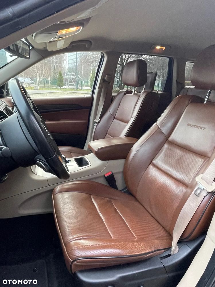 Jeep Grand Cherokee - 9