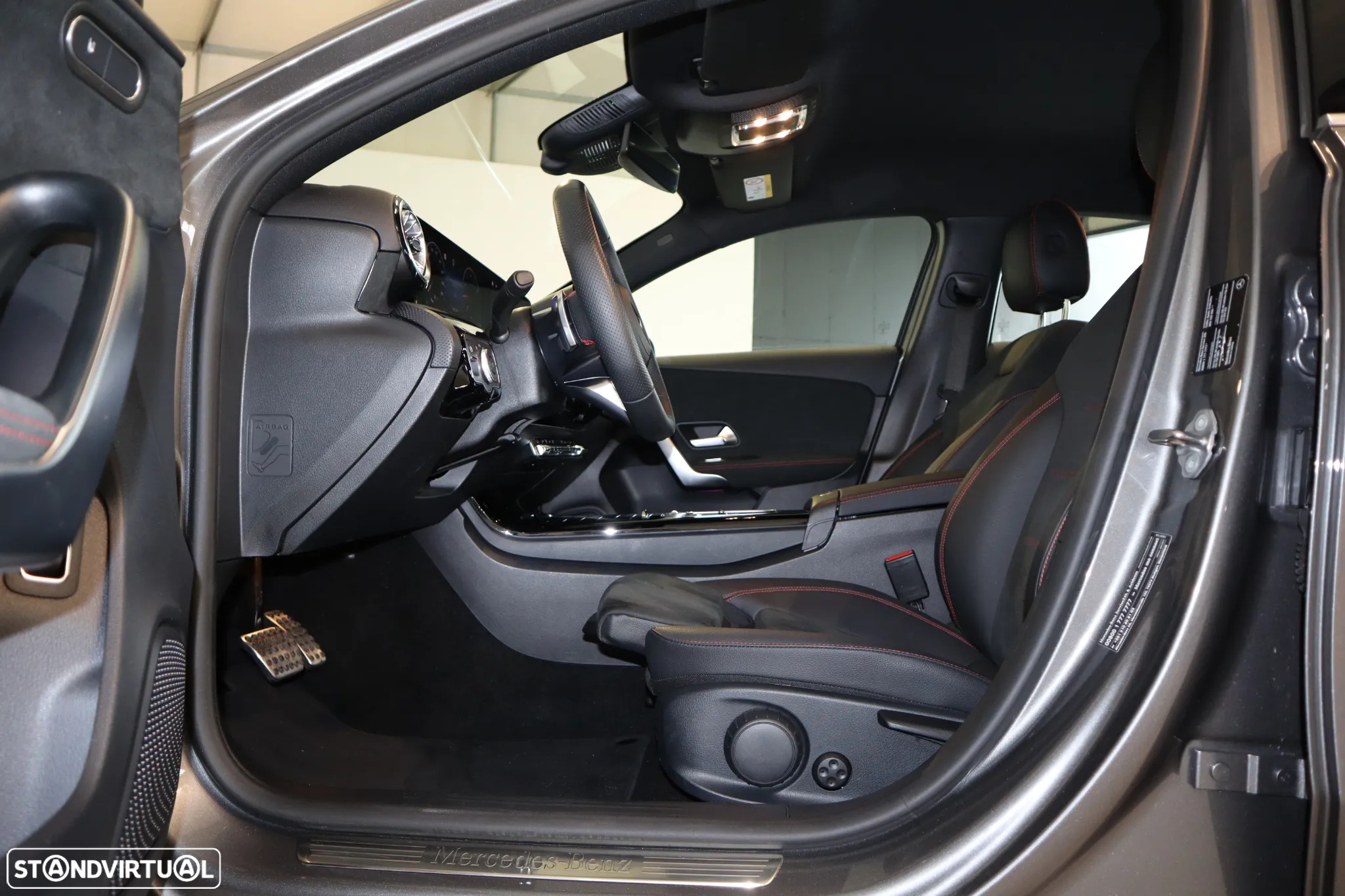 Mercedes-Benz A 200 Limousine AMG Line Aut. - 15