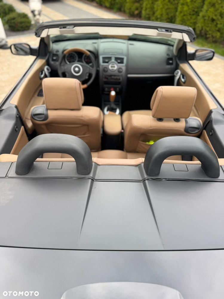 Renault Megane 1.6 Dynamique - 10