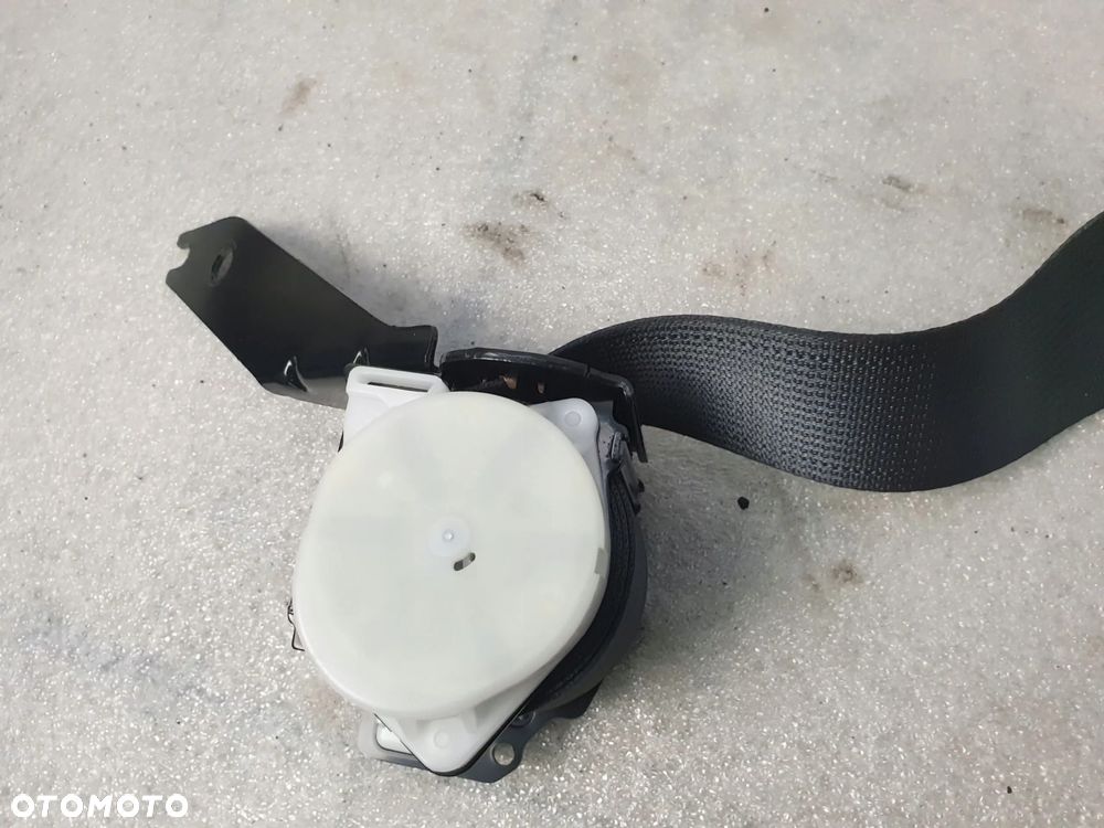 PAS BEZPIECZEŃSTWA PRAWY TYŁ IMPREZA GP - 4