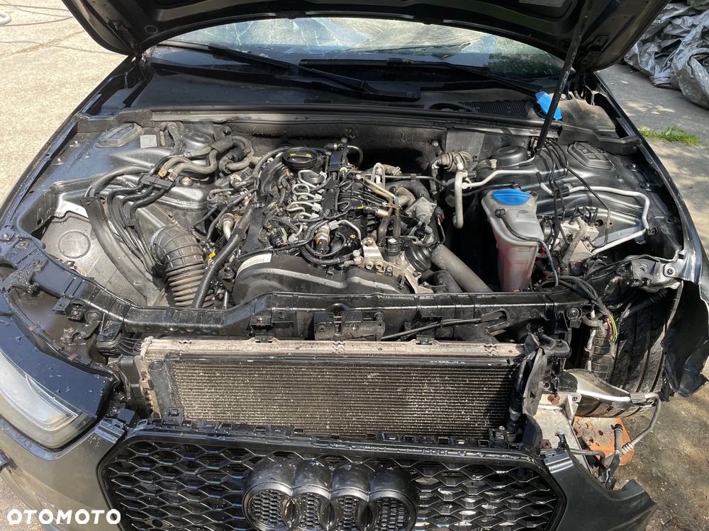Audi A4 Avant 2.0 TDI DPF multitronic S line Sportpaket - 12
