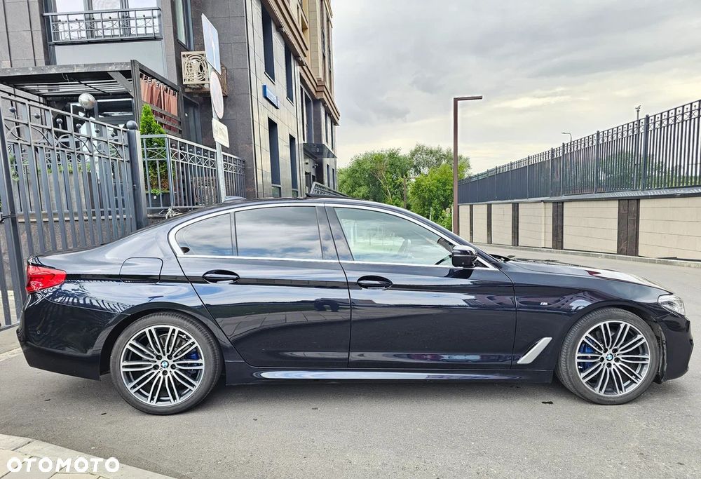 BMW Seria 5 530i M Sport sport - 4