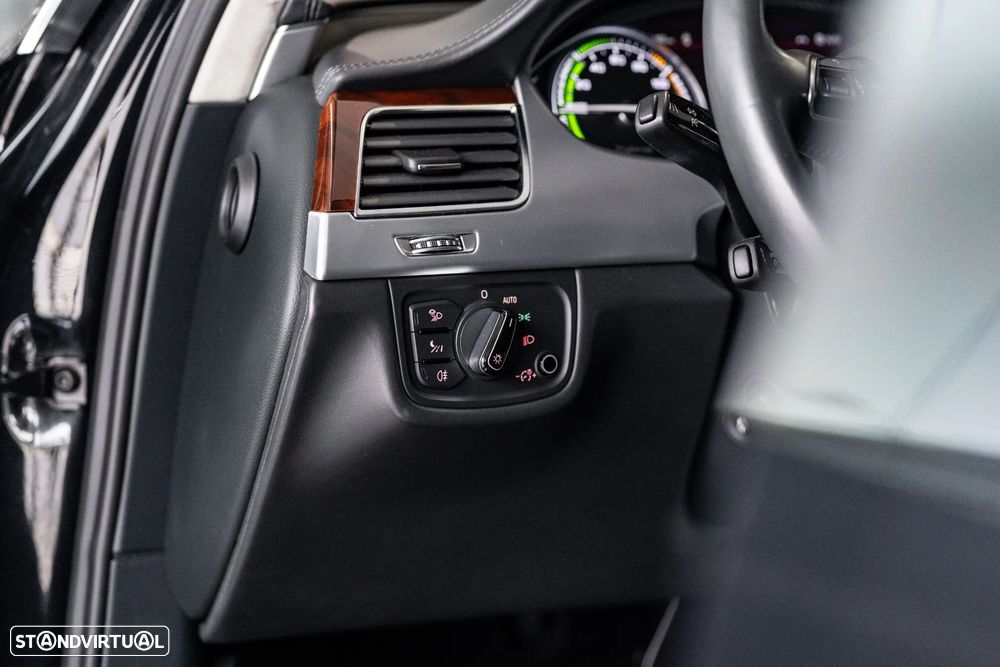 Audi A8 2.0 TFSi Hybrid Tiptronic - 12