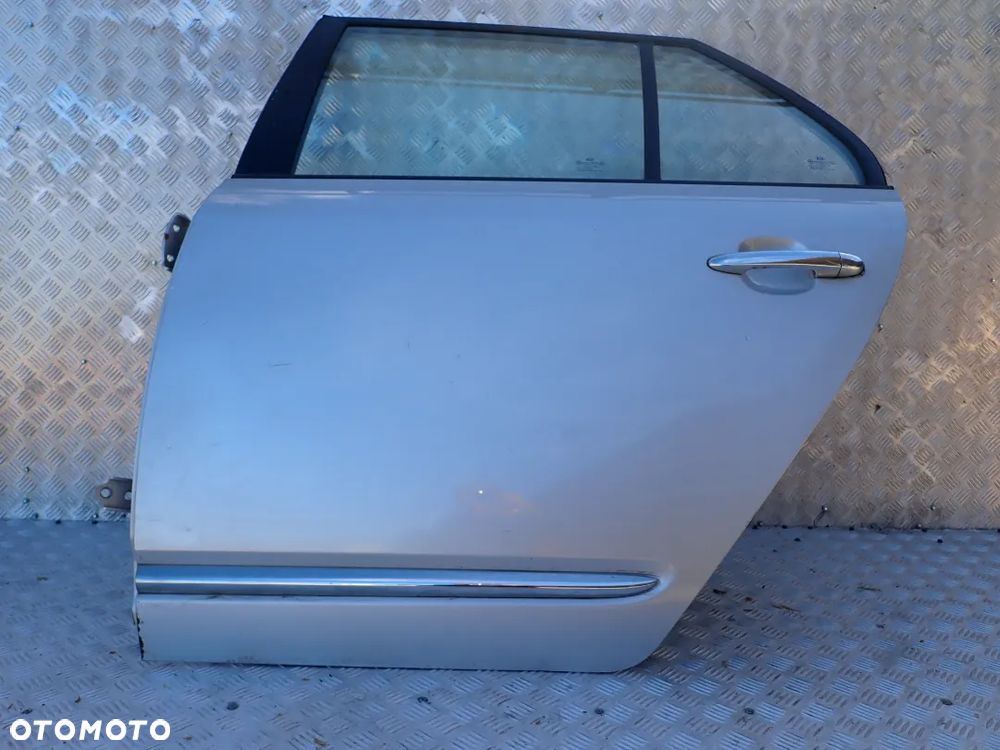 DRZWI TYLNE LEWE KIA CARENS III 2007r RADOM - 2