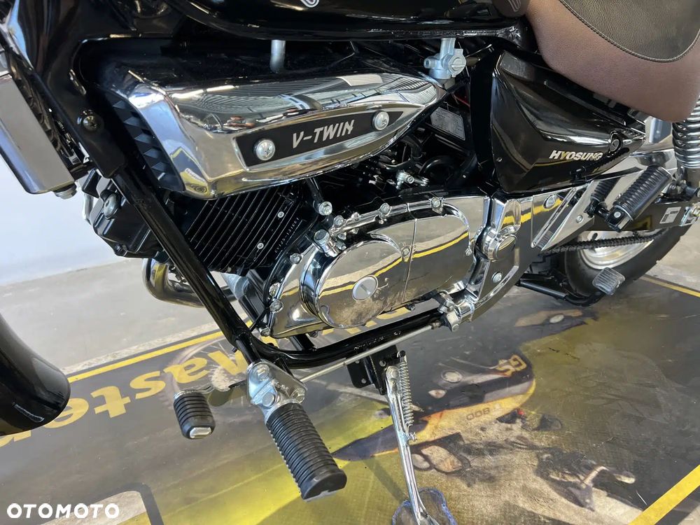 Hyosung GV - 13