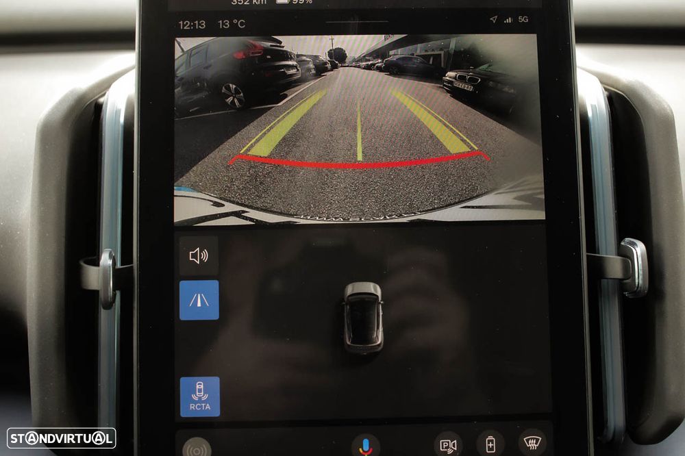 Volvo EX30 Single Motor Extended Range RWD Core - 19