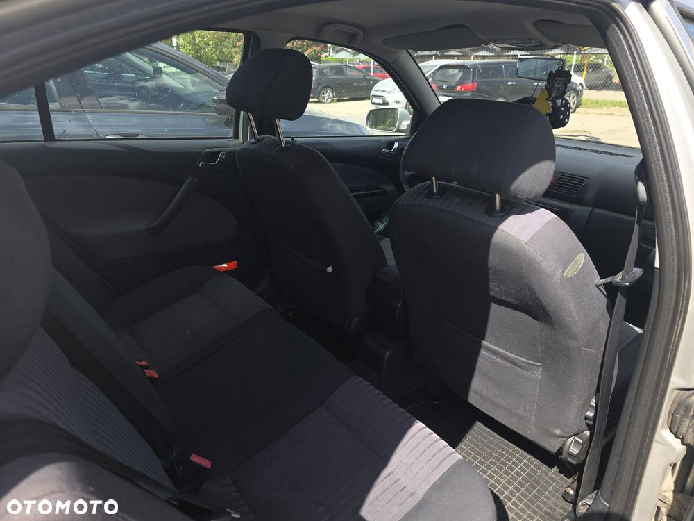 Skoda Octavia 2.0 Ambiente - 10