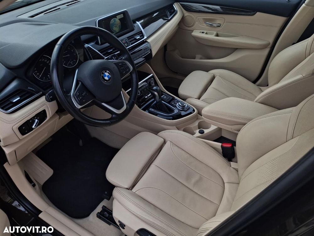 BMW Seria 2 220i AT Luxury Line - 13