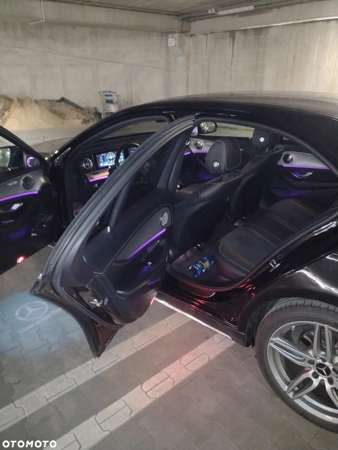 Mercedes-Benz Klasa E 220 d 9G-TRONIC AMG Line - 14
