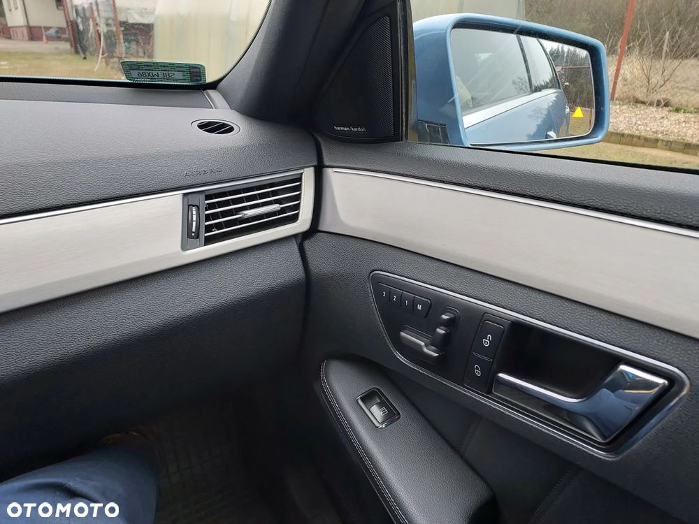 Mercedes-Benz Klasa E 350 CDI DPF 4Matic BlueEFFICIENCY 7G-TRONIC - 32