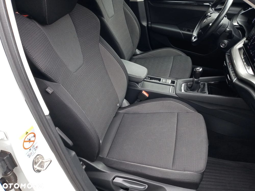 Skoda Octavia 1.5 TSI ACT Ambition - 25