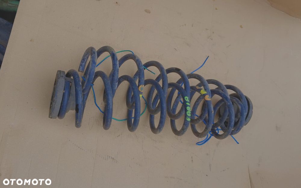 Sprężyny tył SKODA FABIA I  2SZT - 1