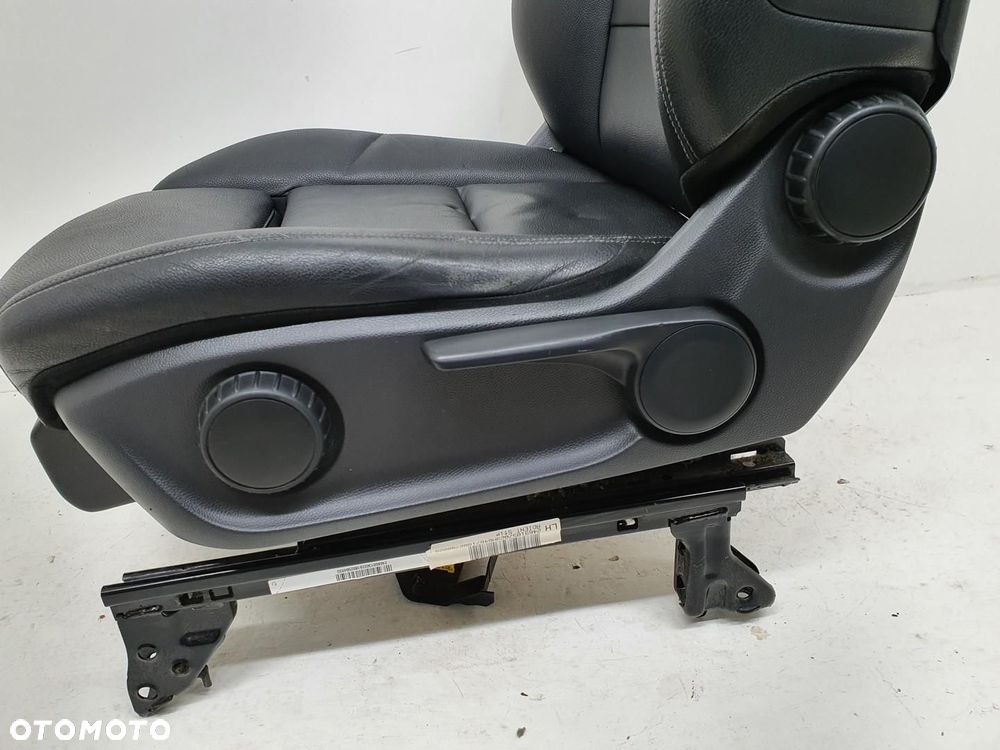 FOTEL LEWY PRZÓD PRZEDNI KIEROWCY SKÓRA GRZANY MERCEDES W246 EUROPA - 11