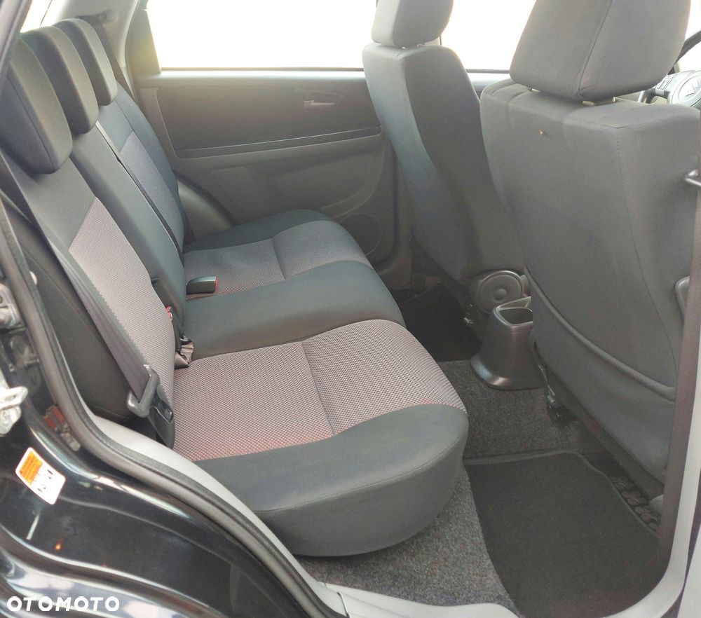 Suzuki SX4 - 5
