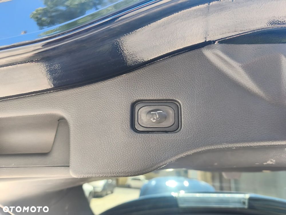 Ford Mondeo 2.0 TDCi ST-Line PowerShift - 31