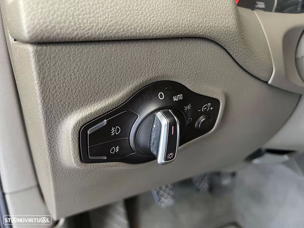 Audi Q5 2.0 TDI Advance - 21