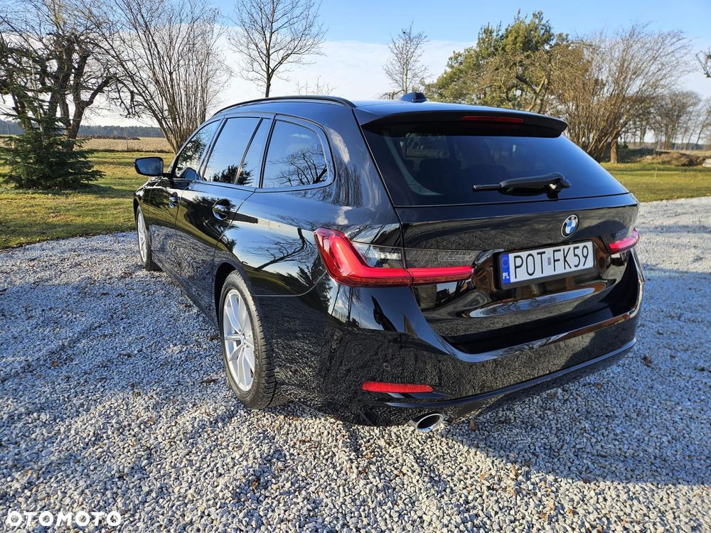 BMW Seria 3 318d Sport Line Shadow - 30
