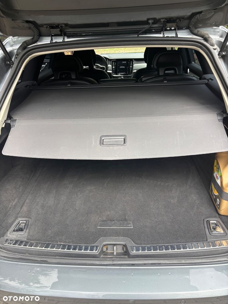 Volvo V90 D5 AWD Momentum - 11