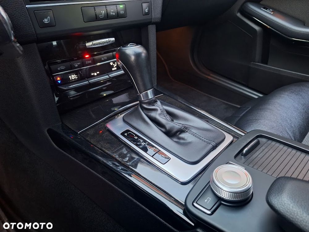 Mercedes-Benz Klasa E 200 CGI BlueEFFICIENCY 7G-TRONIC Avantgarde - 6