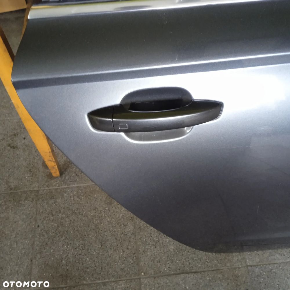 Drzwi tylne prawe A6 C7 kombi LZ7S - 5