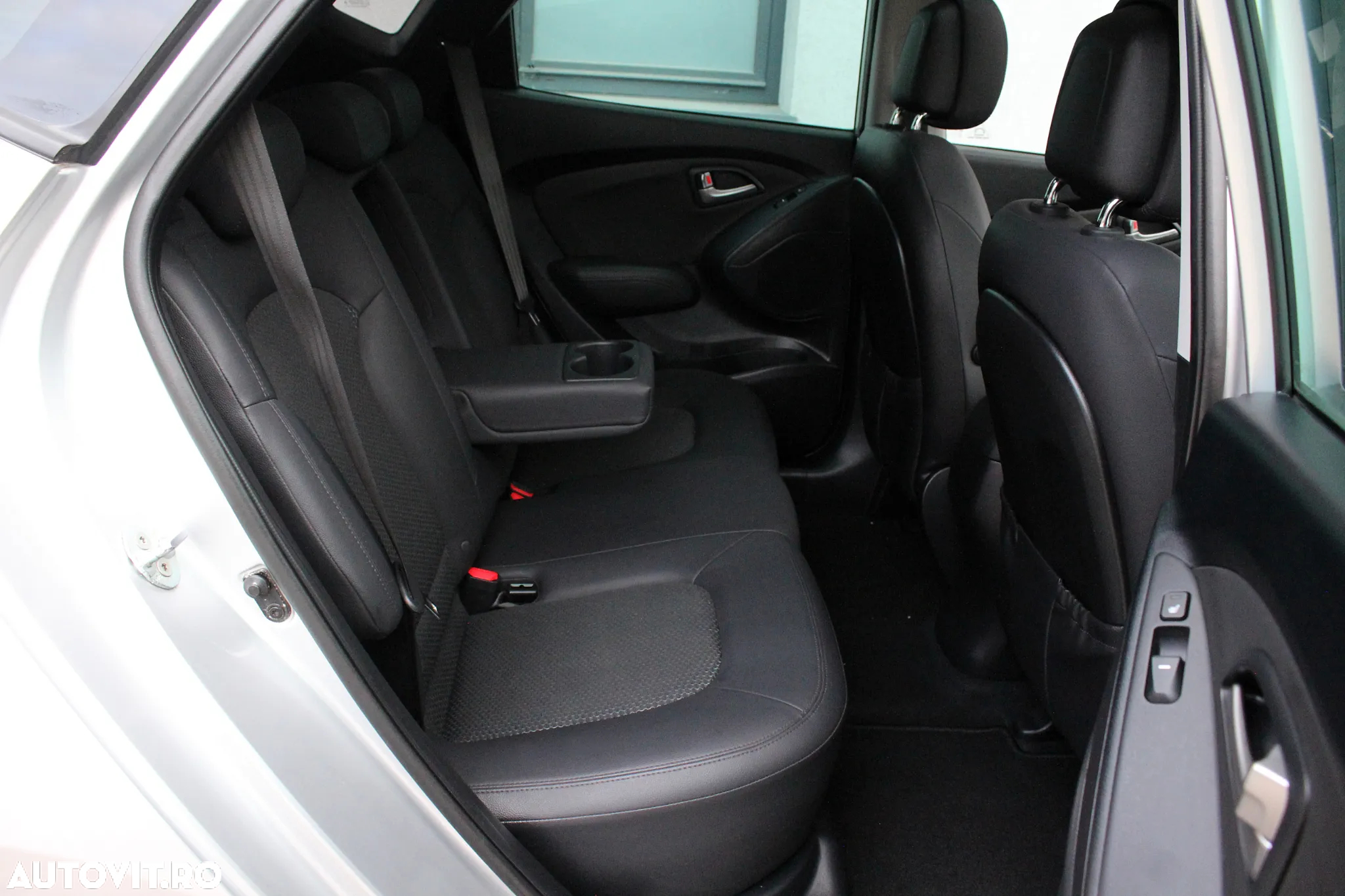 Hyundai ix35 2.0 CRDI 4WD Automatik Premium - 10