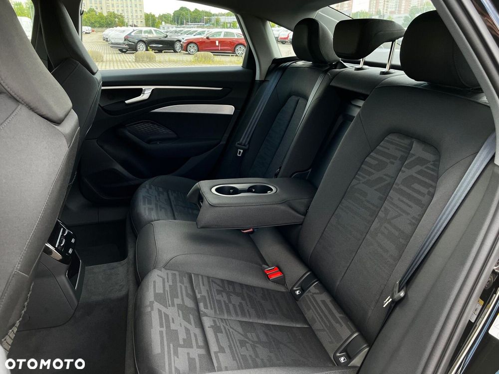 Audi A6 - 30