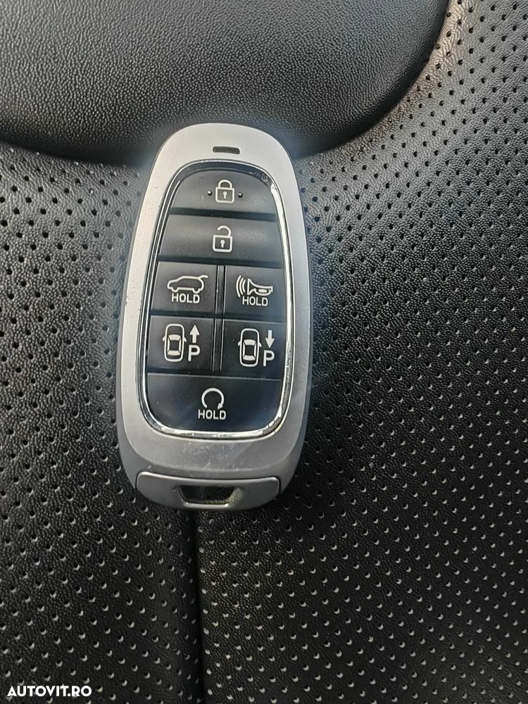 Hyundai Santa Fe 2.2 CRDi 202 CP 4WD 8DCT Luxury - 32