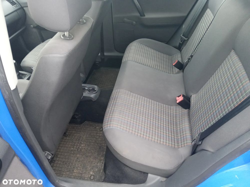 Volkswagen Polo - 11