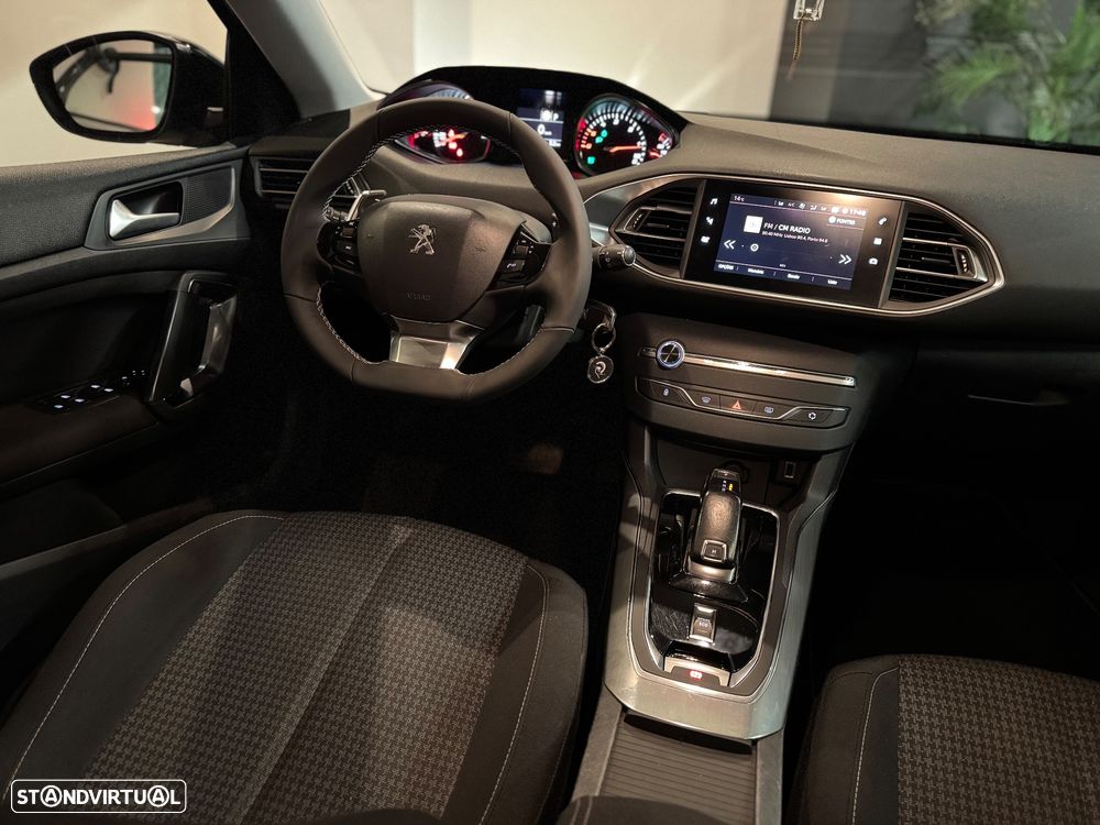 Peugeot 308 SW BlueHDi 130 EAT8 Style - 38