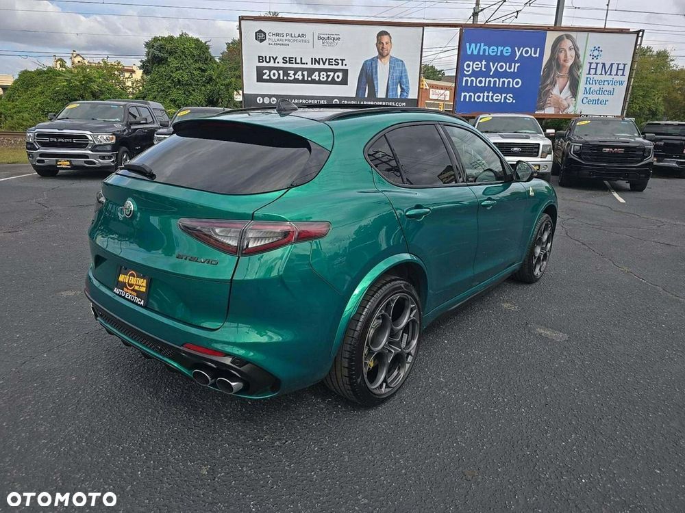 Alfa Romeo Stelvio 2024 photo 3