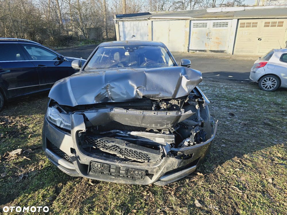 Jaguar XF 2.0 i4D Prestige - 3