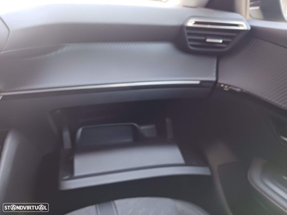 Peugeot 208 1.2 Hybrid Allure e-DCS6 - 19