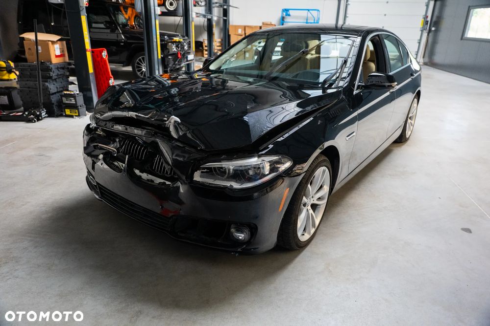 BMW Seria 5 535i xDrive - 22