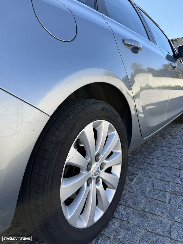 Opel Astra Sports Tourer - 6