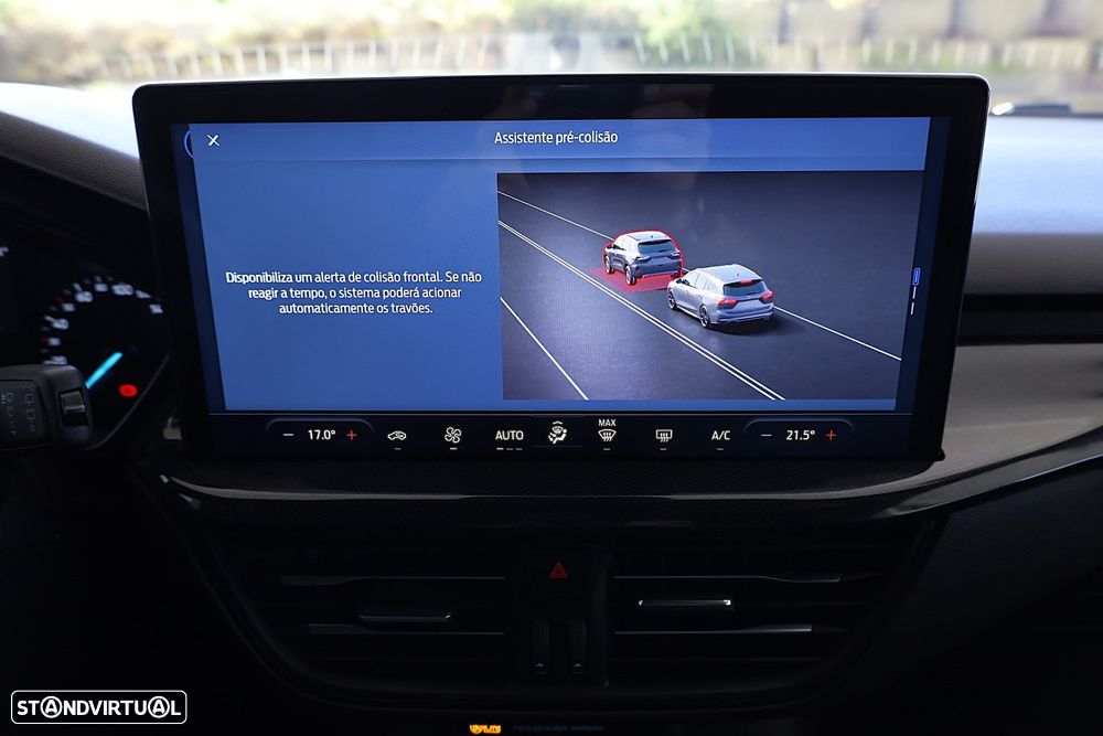 Ford Focus SW 1.0 EcoBoost MHEV ST-Line X - 36