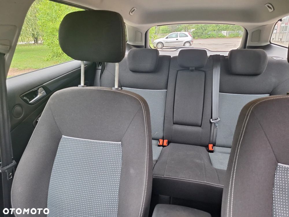 Ford Mondeo - 29