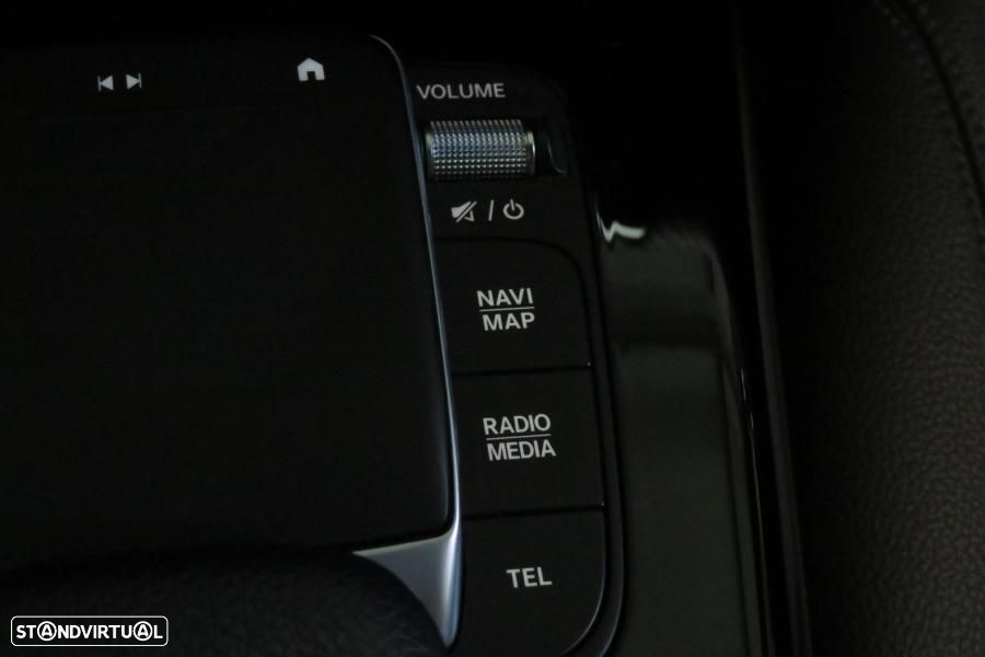 Mercedes-Benz A 250 e Style Plus - 17