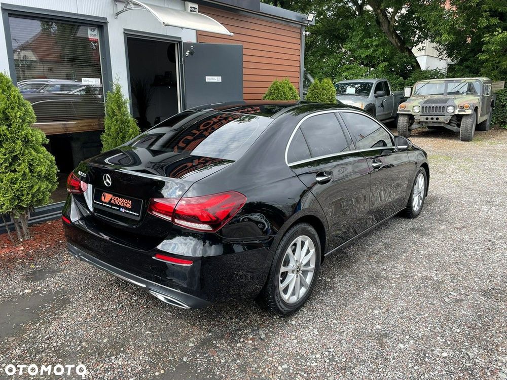 Mercedes-Benz Klasa A 220 AMG Line 7G-DCT - 4