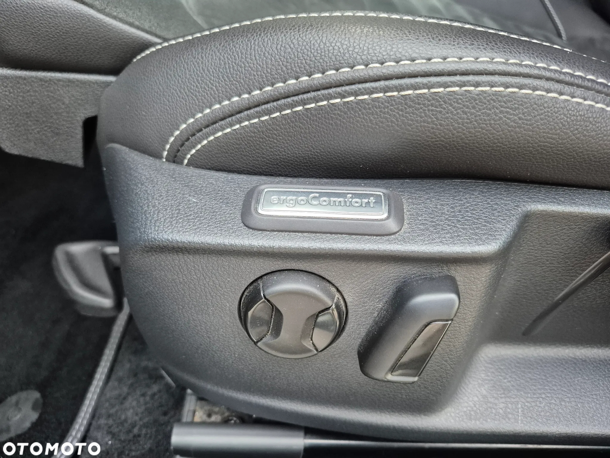 Volkswagen Passat 2.0 TDI 4Mot Elegance DSG - 21