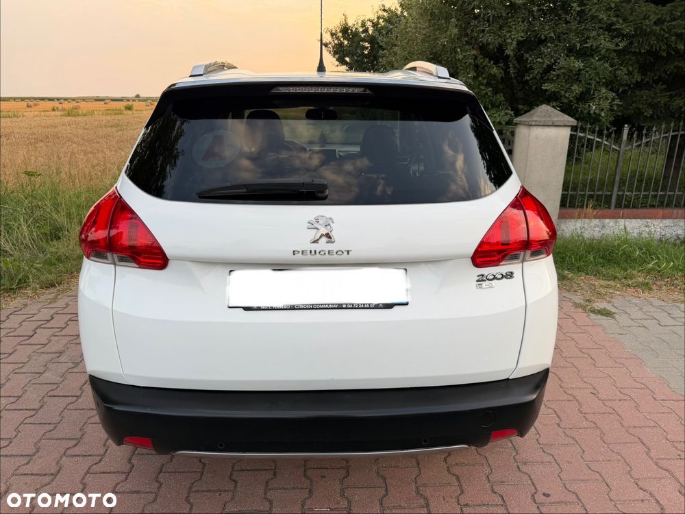 Peugeot 2008 1.6 e-HDi Allure S&S - 6