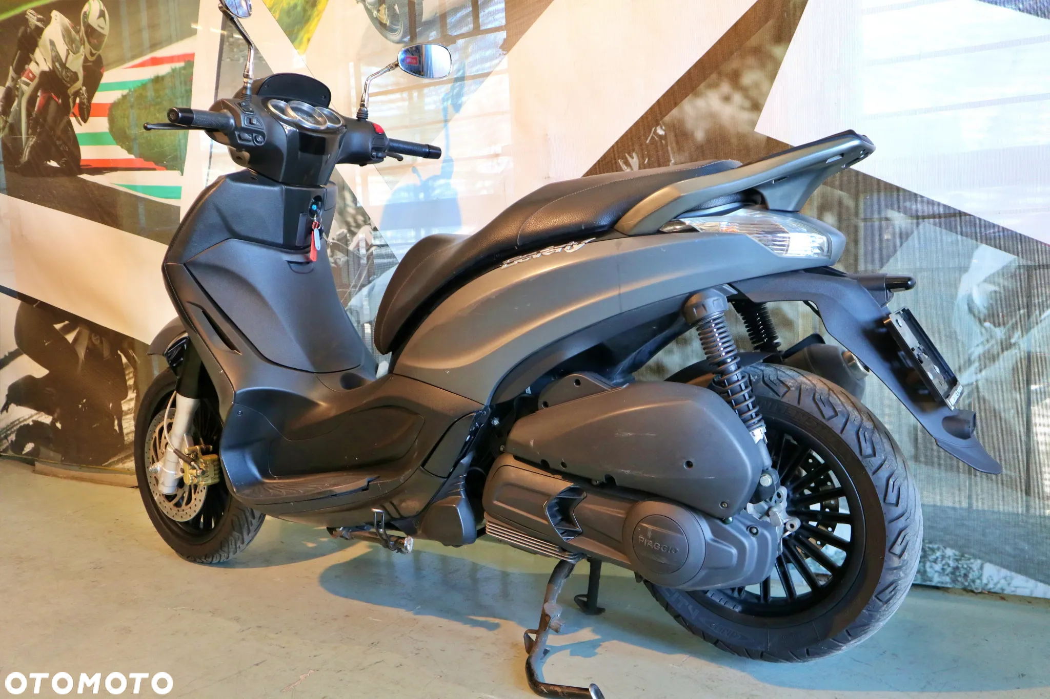 Piaggio Beverly - 5