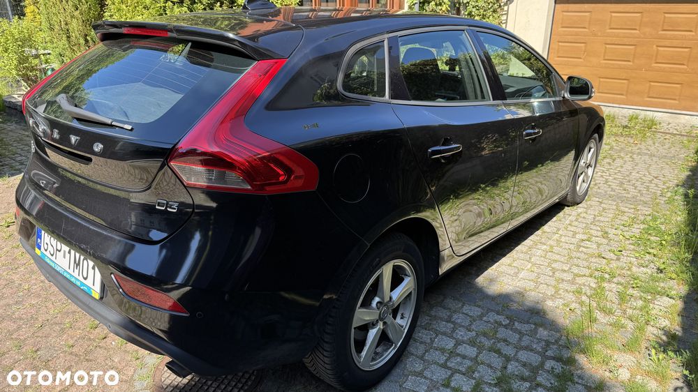 Volvo V40 D3 Kinetic - 27