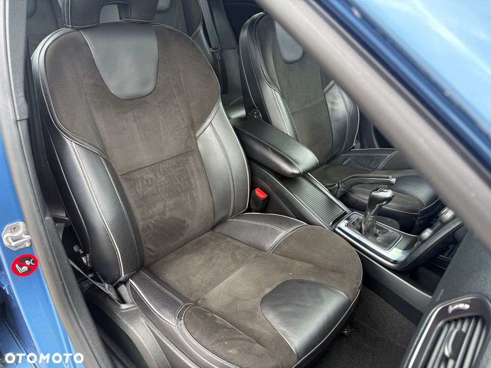 Volvo V40 D2 RDesign - 28
