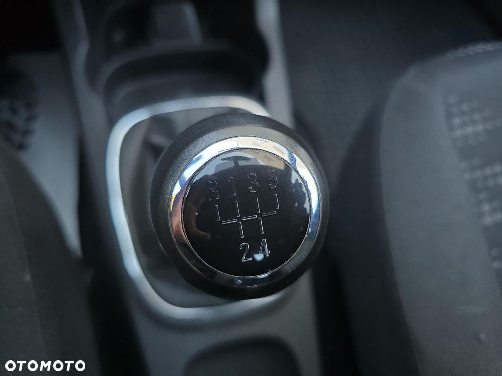 Opel Corsa 1.4 16V Enjoy - 14