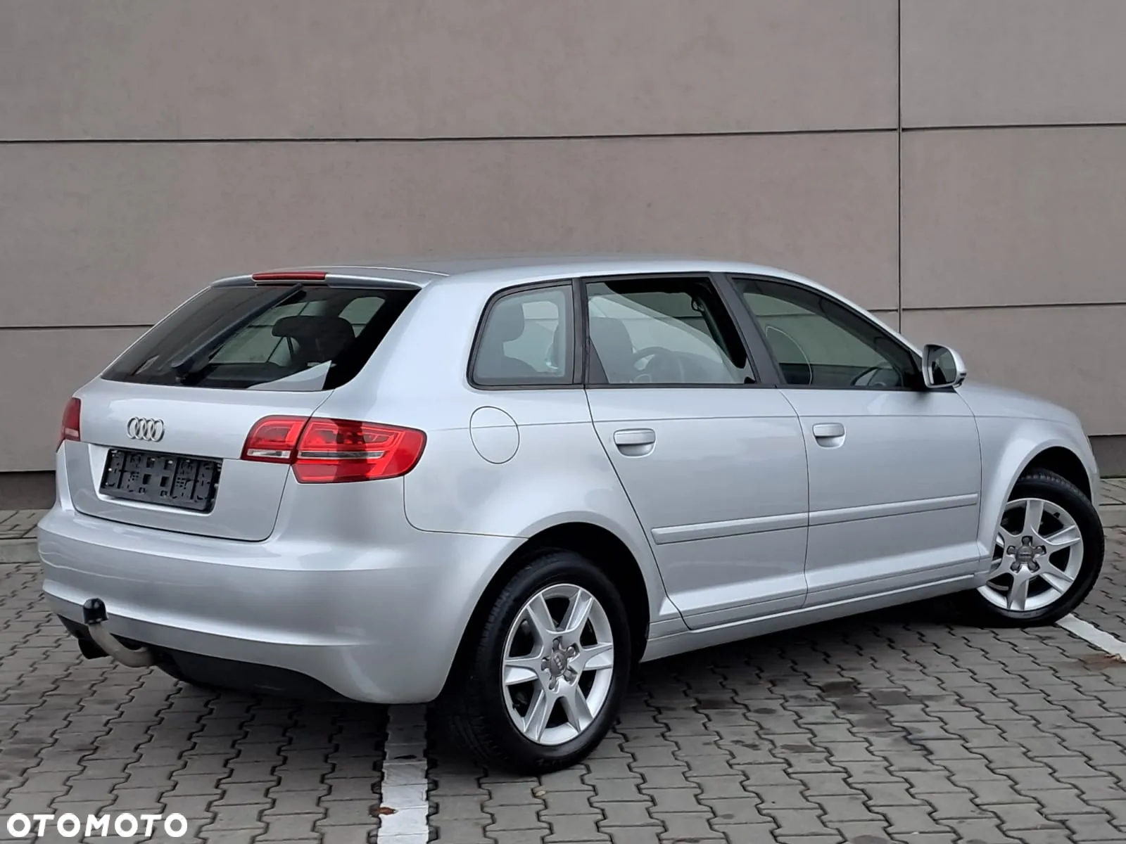 Audi A3 1.6 Attraction - 3