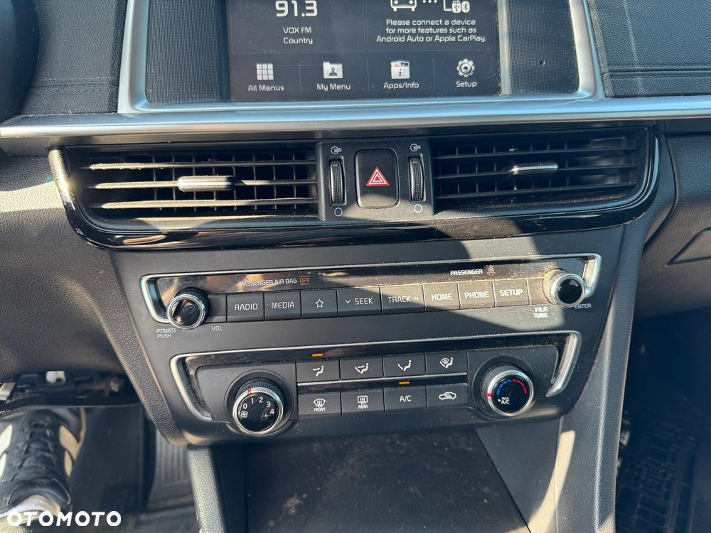 Kia Optima - 16