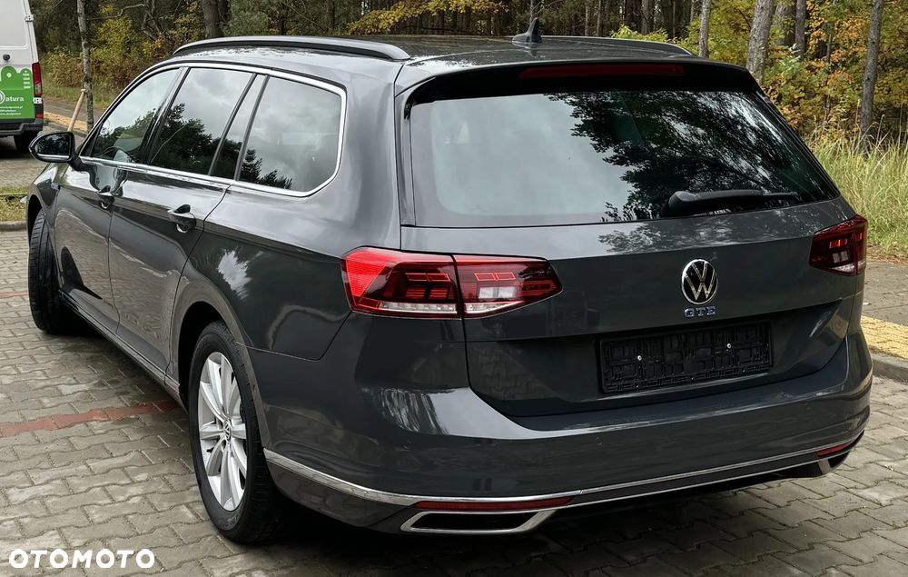 Volkswagen Passat - 3