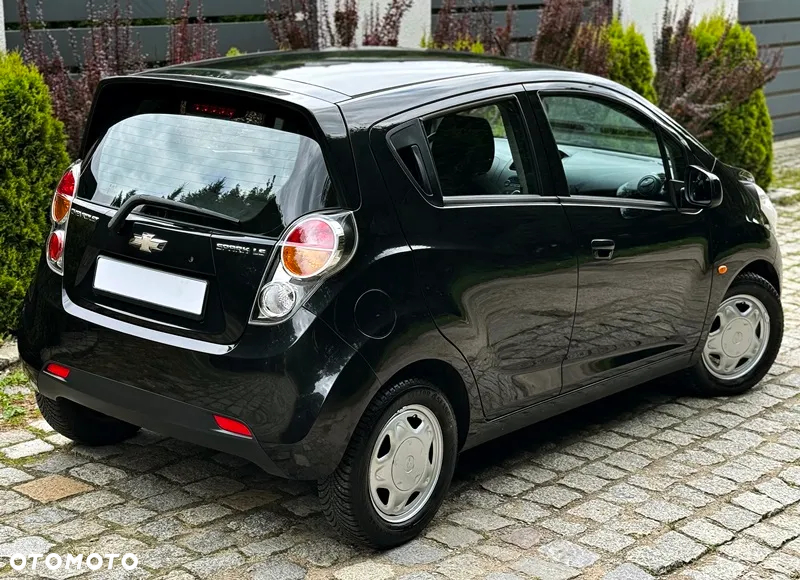 Chevrolet Spark 1.0 LS - 27